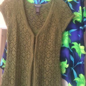 Bisou Bisou Small Acrylic Vest